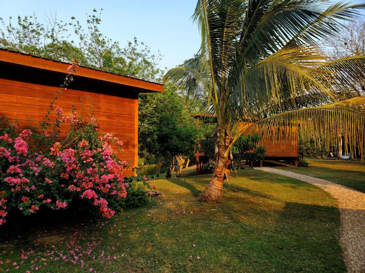 Yumas Riverfront Lodge ซานอิกนาซิโอ ภายนอก รูปภาพ