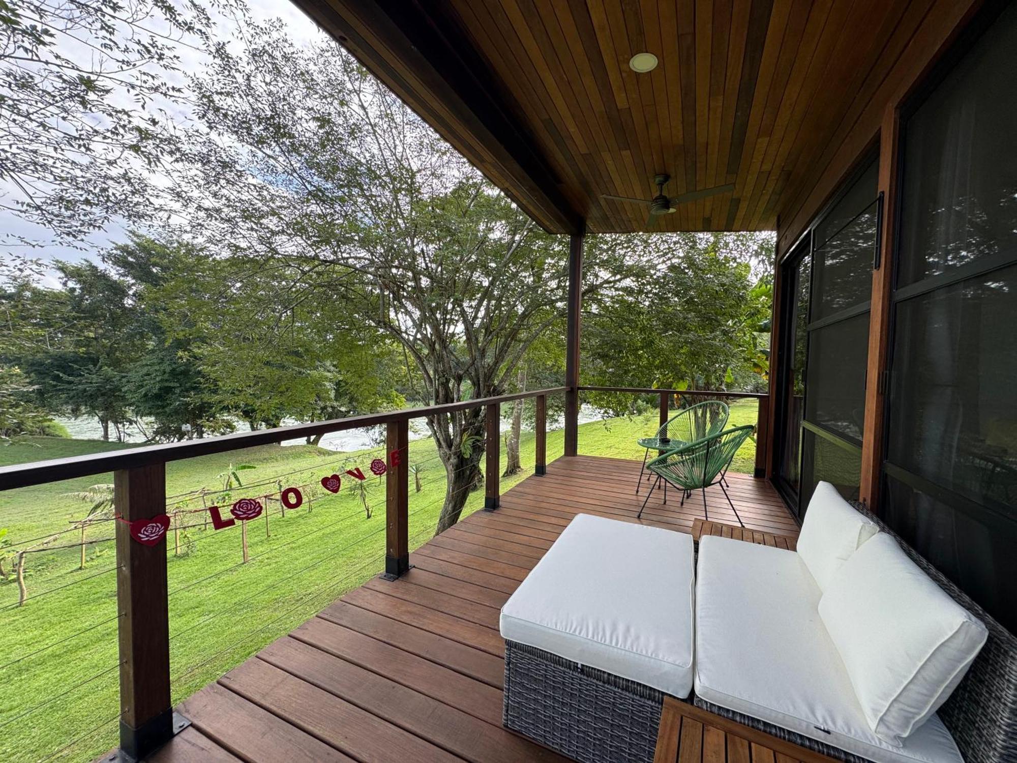 Yumas Riverfront Lodge ซานอิกนาซิโอ ภายนอก รูปภาพ